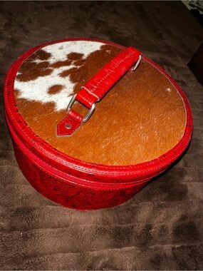 Red Tooled Leather Round jewelry/makeup Box with Cowhide Top